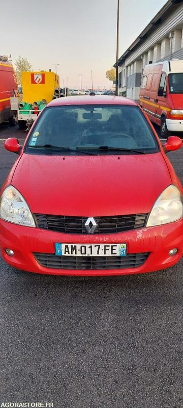 Renault clio 1.5 dci (roulante) - מכונית: תמונה 2 Renault clio 1.5 dci (roulante) - מכונית: תמונה 2