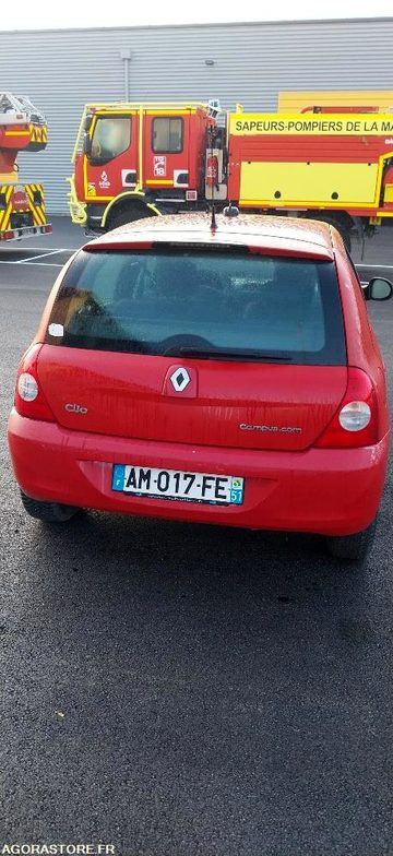 Renault clio 1.5 dci (roulante) - מכונית: תמונה 4 Renault clio 1.5 dci (roulante) - מכונית: תמונה 4