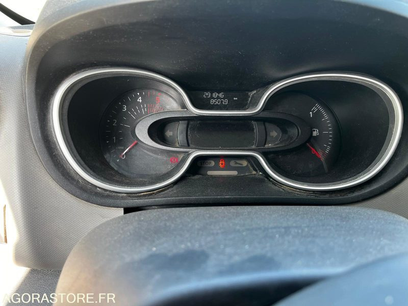 Renault trafic 1.6dci 6places 2019 291000km - כלי רכב מסחרי קטן: תמונה 4 Renault trafic 1.6dci 6places 2019 291000km - כלי רכב מסחרי קטן: תמונה 4