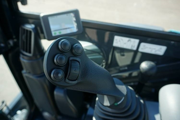 Airman AX 26 U-6 - מיני מחפר: תמונה 5 Airman AX 26 U-6 - מיני מחפר: תמונה 5