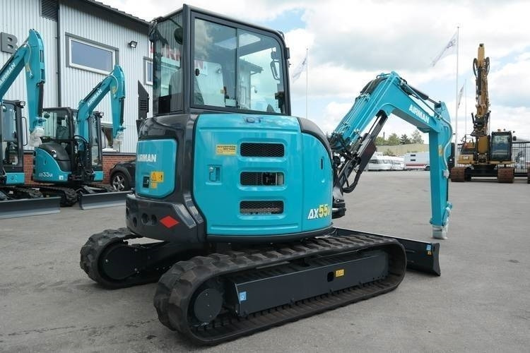 Airman AX 55 U-7 - מיני מחפר: תמונה 3 Airman AX 55 U-7 - מיני מחפר: תמונה 3