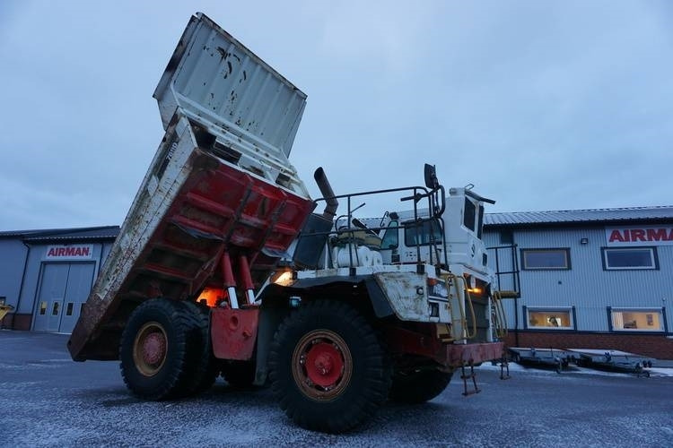 CAT 769 D - משאית סלעים/ מסיר פסולת קשיח: תמונה 4 CAT 769 D - משאית סלעים/ מסיר פסולת קשיח: תמונה 4