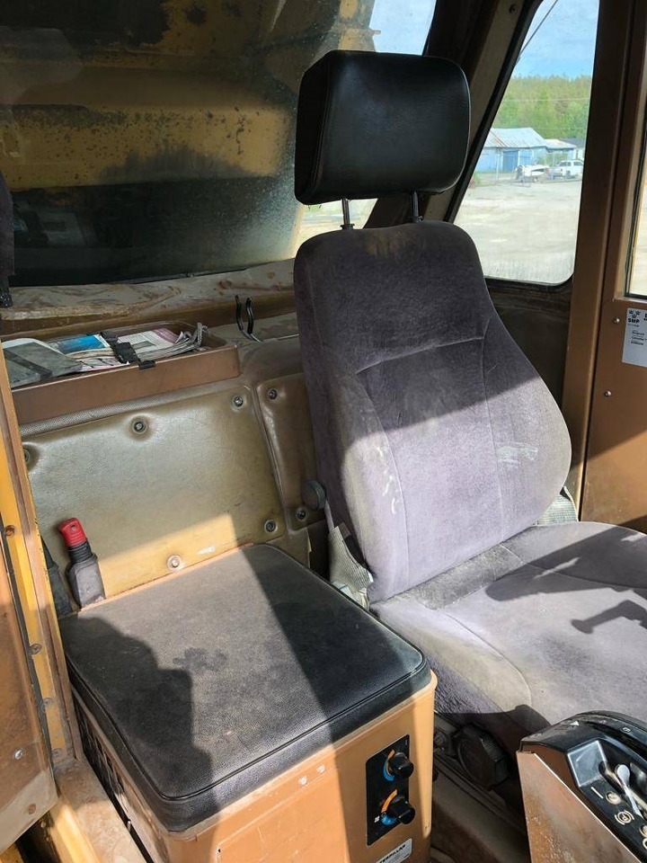 CAT 773B - משאית סלעים/ מסיר פסולת קשיח: תמונה 5 CAT 773B - משאית סלעים/ מסיר פסולת קשיח: תמונה 5