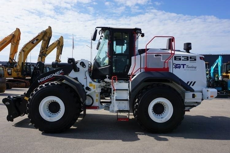 Hidromek HMK 635 WL-5 - מעמיס גלגלים: תמונה 2 Hidromek HMK 635 WL-5 - מעמיס גלגלים: תמונה 2