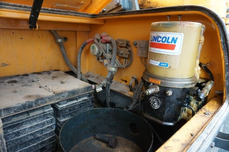 מחפר סורק Hyundai R260LC-9A: תמונה 19 מחפר סורק Hyundai R260LC-9A: תמונה 19