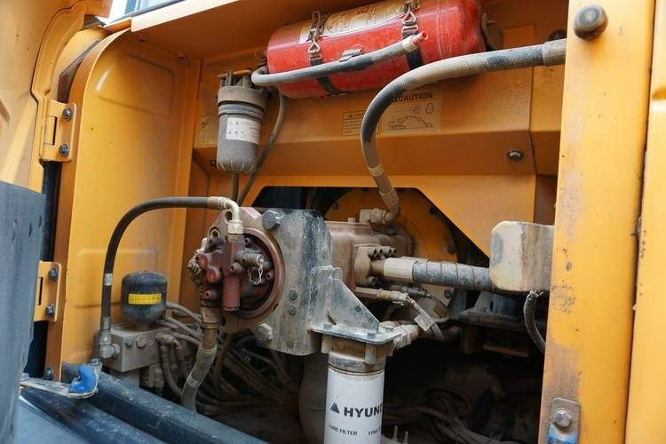 מחפר סורק Hyundai R260LC-9A: תמונה 20 מחפר סורק Hyundai R260LC-9A: תמונה 20