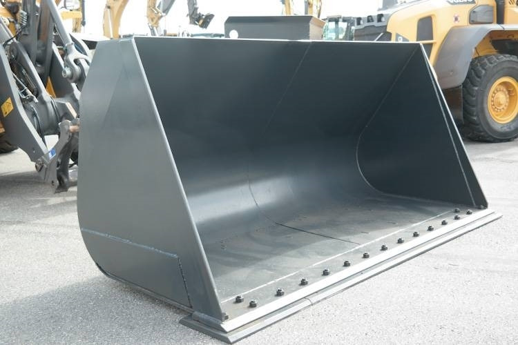 Raukoda 4,5 Kubik - דלי מעמיס: תמונה 1 Raukoda 4,5 Kubik - דלי מעמיס: תמונה 1