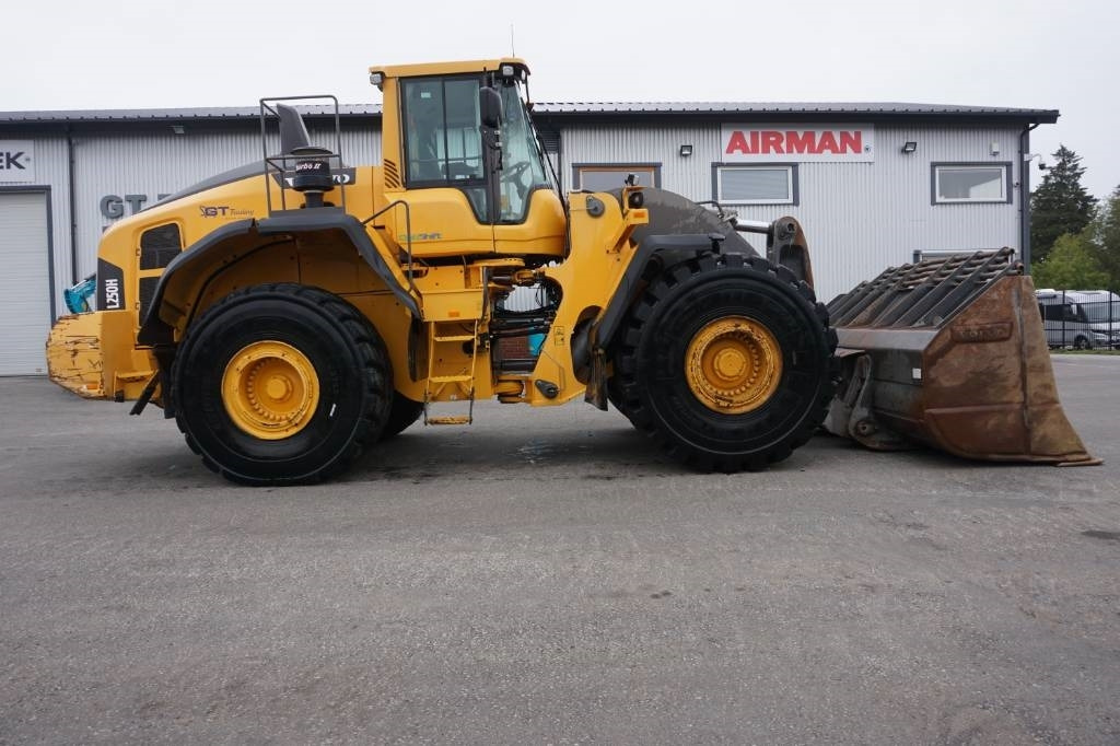 Volvo L250H *Uthyres* - מעמיס גלגלים: תמונה 5 Volvo L250H *Uthyres* - מעמיס גלגלים: תמונה 5