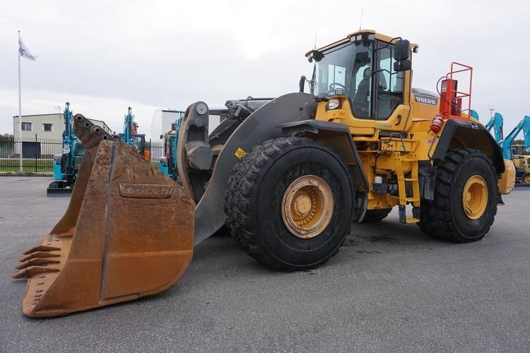 Volvo L250H - מעמיס גלגלים: תמונה 3 Volvo L250H - מעמיס גלגלים: תמונה 3