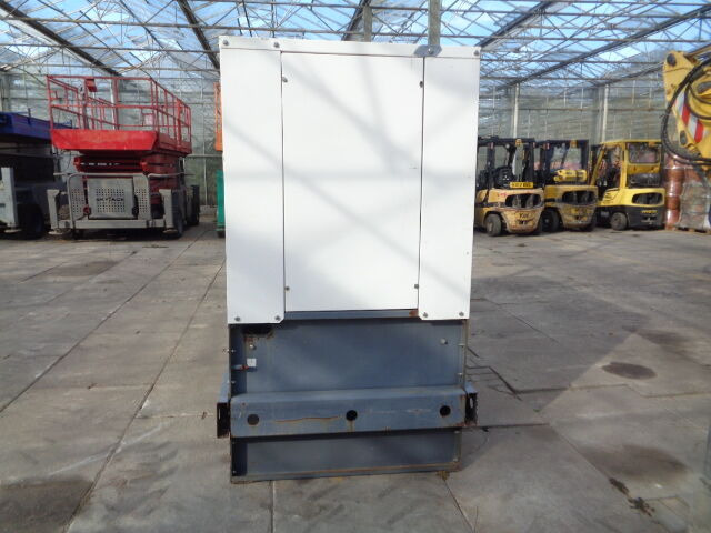 Diversen 60 KVA Aggreko 60 KVA - ערכת גנרטורים: תמונה 2 Diversen 60 KVA Aggreko 60 KVA - ערכת גנרטורים: תמונה 2