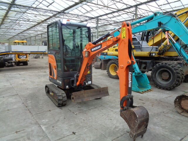 Doosan DX19 - מיני מחפר: תמונה 3 Doosan DX19 - מיני מחפר: תמונה 3