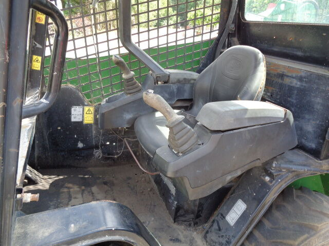 JCB 135 R - מעמיס היגוי החלקה: תמונה 3 JCB 135 R - מעמיס היגוי החלקה: תמונה 3