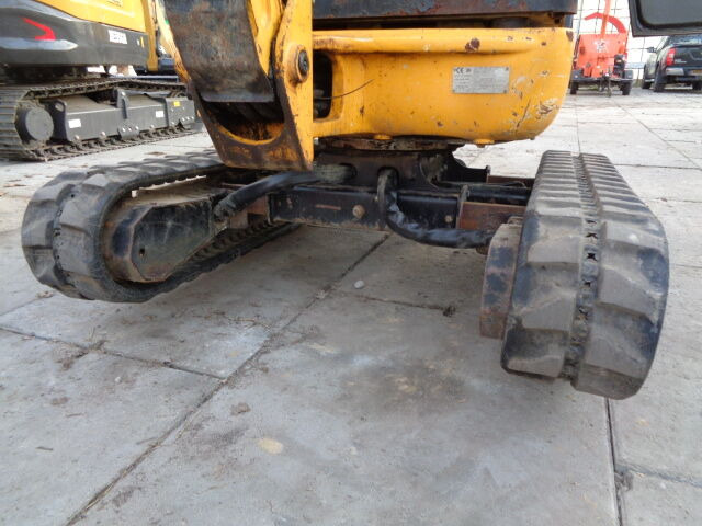 מיני מחפר JCB 8018: תמונה 16