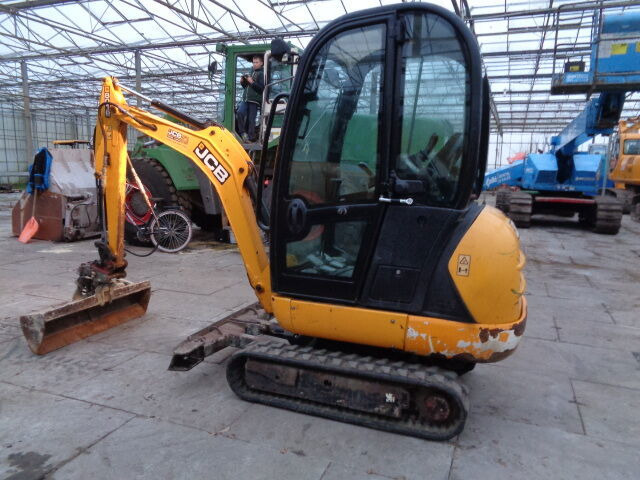 מיני מחפר JCB 8018: תמונה 8