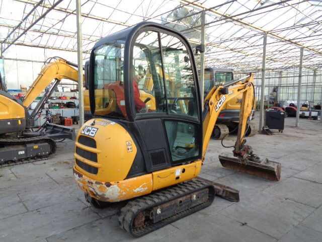 מיני מחפר JCB 8018: תמונה 12