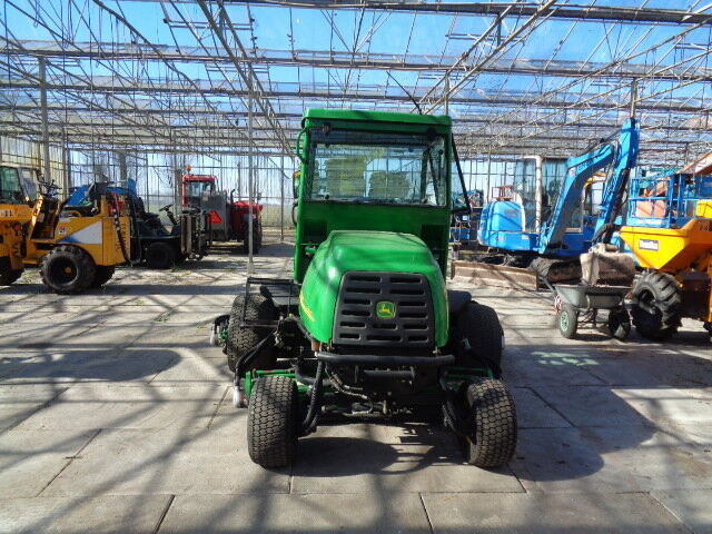 מכסחת גינה John Deere 3235C: תמונה 21