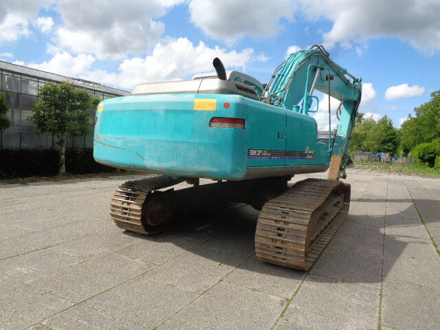Kobelco SK250NLC - מחפר סורק: תמונה 2 Kobelco SK250NLC - מחפר סורק: תמונה 2