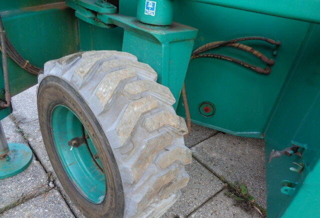 Liftlux SL140-24 - מעלית מספריים: תמונה 5 Liftlux SL140-24 - מעלית מספריים: תמונה 5