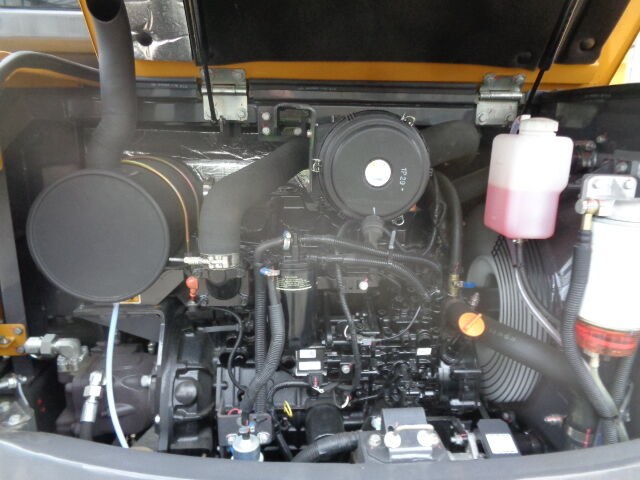 Yanmar XE60GA - מיני מחפר: תמונה 3 Yanmar XE60GA - מיני מחפר: תמונה 3