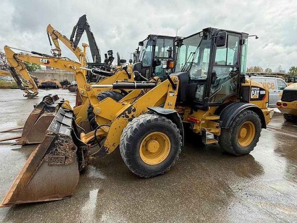 CAT 908M - מעמיס גלגלים: תמונה 1 CAT 908M - מעמיס גלגלים: תמונה 1