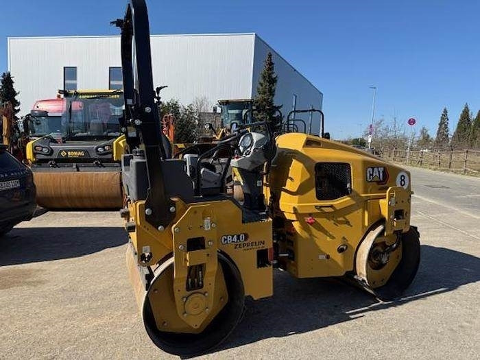 CAT CB4.0 - רולר כביש: תמונה 3 CAT CB4.0 - רולר כביש: תמונה 3