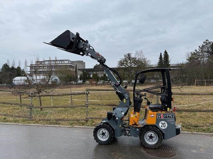 GiANT G1100 - מעמיס גלגלים: תמונה 1 GiANT G1100 - מעמיס גלגלים: תמונה 1