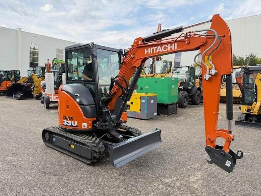 Hitachi ZX33U-6 - מיני מחפר: תמונה 1 Hitachi ZX33U-6 - מיני מחפר: תמונה 1