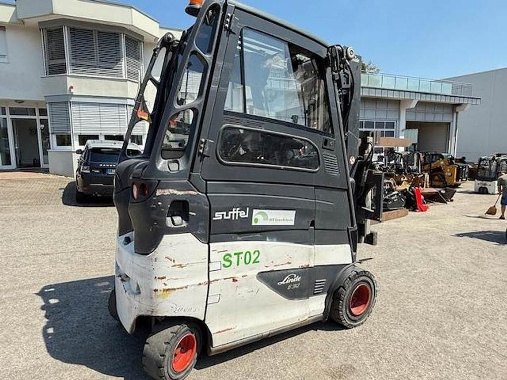 Linde E30 HL – 01/600 - מלגזה חשמלית: תמונה 3 Linde E30 HL – 01/600 - מלגזה חשמלית: תמונה 3