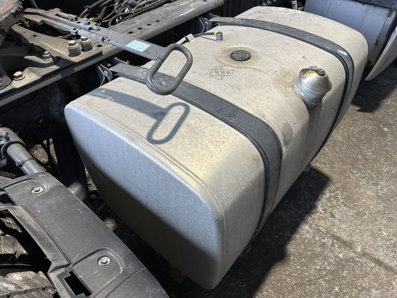 DAF 430L - מכל דלק עבור משאית: תמונה 3 DAF 430L - מכל דלק עבור משאית: תמונה 3