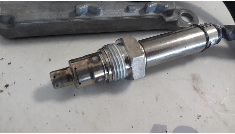 DAF NOX sensor - חיישן עבור משאית: תמונה 3 DAF NOX sensor - חיישן עבור משאית: תמונה 3