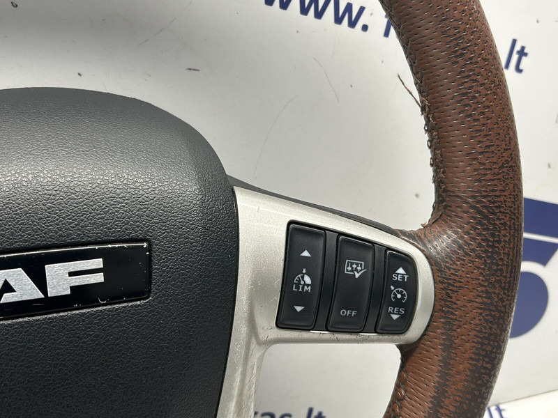 DAF steering wheel - גלגל הגה עבור משאית: תמונה 4 DAF steering wheel - גלגל הגה עבור משאית: תמונה 4
