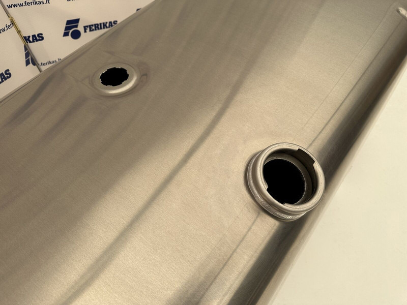 MAN New aluminum fuel tank 600L - מכל דלק עבור משאית: תמונה 4 MAN New aluminum fuel tank 600L - מכל דלק עבור משאית: תמונה 4