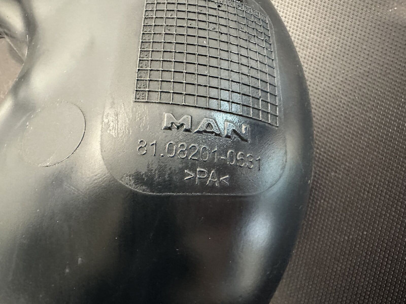 MAN air intake pipe - צינור כניסת אוויר עבור משאית: תמונה 3 MAN air intake pipe - צינור כניסת אוויר עבור משאית: תמונה 3