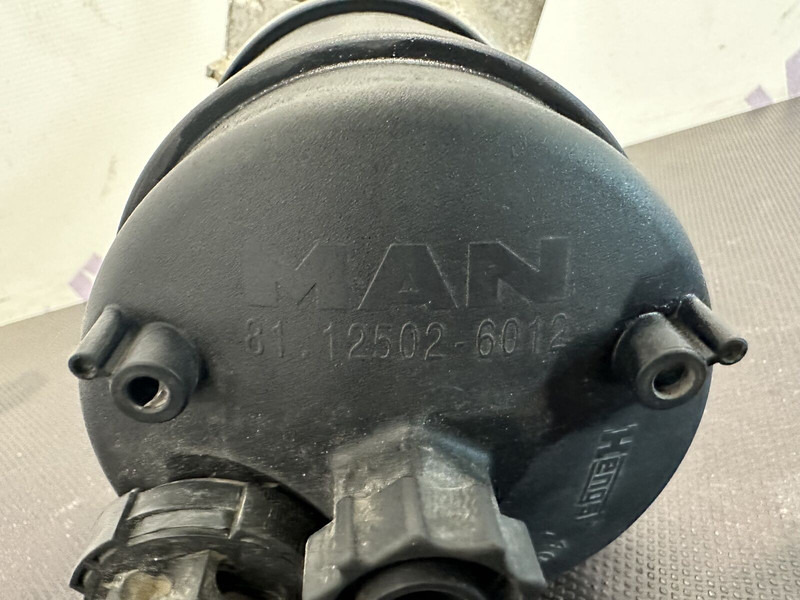 MAN fuel filter housing - מסנן דלק עבור משאית: תמונה 4 MAN fuel filter housing - מסנן דלק עבור משאית: תמונה 4
