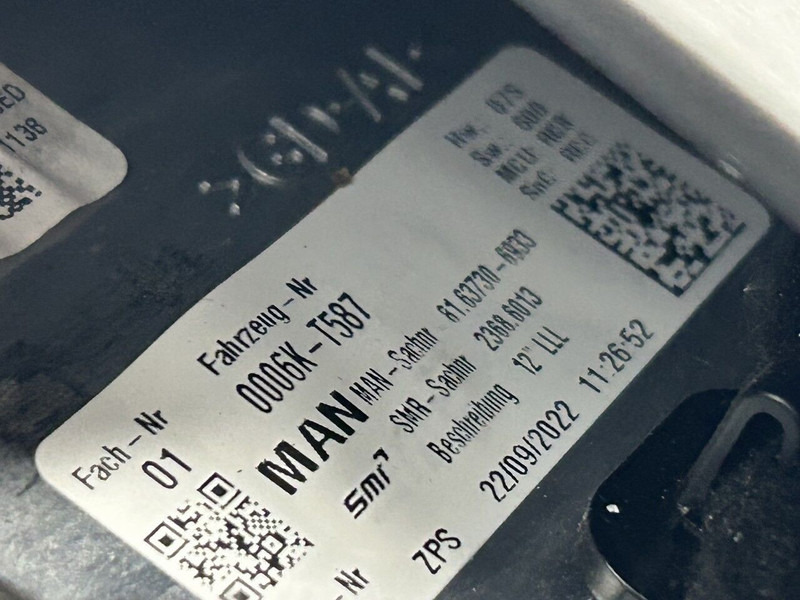 MAN rear view monitor - חלקי חילוף עבור משאית: תמונה 4 MAN rear view monitor - חלקי חילוף עבור משאית: תמונה 4