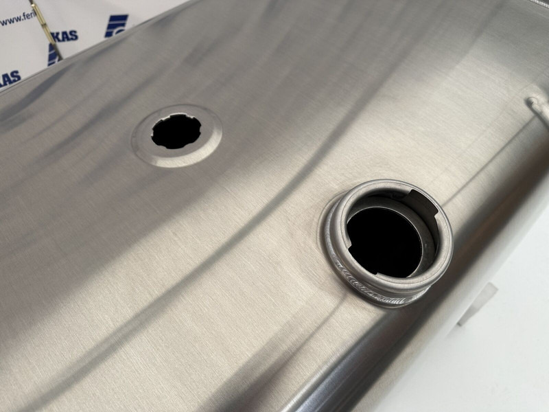 MAN - מכל דלק עבור משאית: תמונה 4 MAN - מכל דלק עבור משאית: תמונה 4