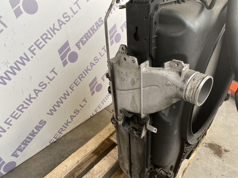 Mercedes-Benz Actros MP4 - רדיאטור עבור משאית: תמונה 5 Mercedes-Benz Actros MP4 - רדיאטור עבור משאית: תמונה 5