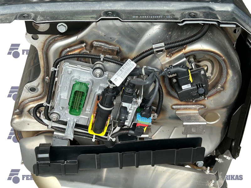 Mercedes-Benz exhaust catalyst - ממיר קטליטי עבור משאית: תמונה 5 Mercedes-Benz exhaust catalyst - ממיר קטליטי עבור משאית: תמונה 5