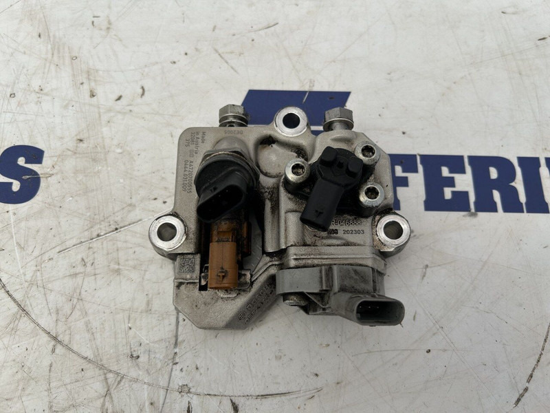 Mercedes-Benz fuel doser - משאבת דלק עבור משאית: תמונה 1 Mercedes-Benz fuel doser - משאבת דלק עבור משאית: תמונה 1