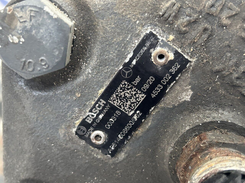 Mercedes-Benz steering gear - עמודת היגוי עבור משאית: תמונה 4 Mercedes-Benz steering gear - עמודת היגוי עבור משאית: תמונה 4