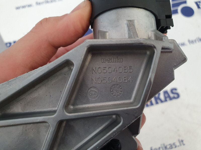 Renault T ignition lock with key - חלקי חילוף עבור משאית: תמונה 3 Renault T ignition lock with key - חלקי חילוף עבור משאית: תמונה 3
