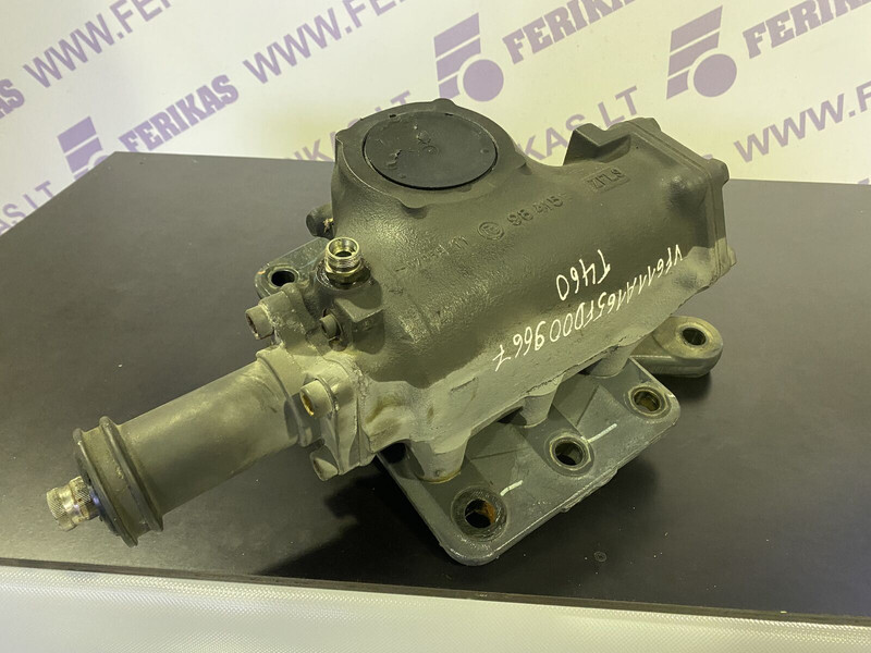 Renault T steering gear - עמודת היגוי עבור משאית: תמונה 3 Renault T steering gear - עמודת היגוי עבור משאית: תמונה 3