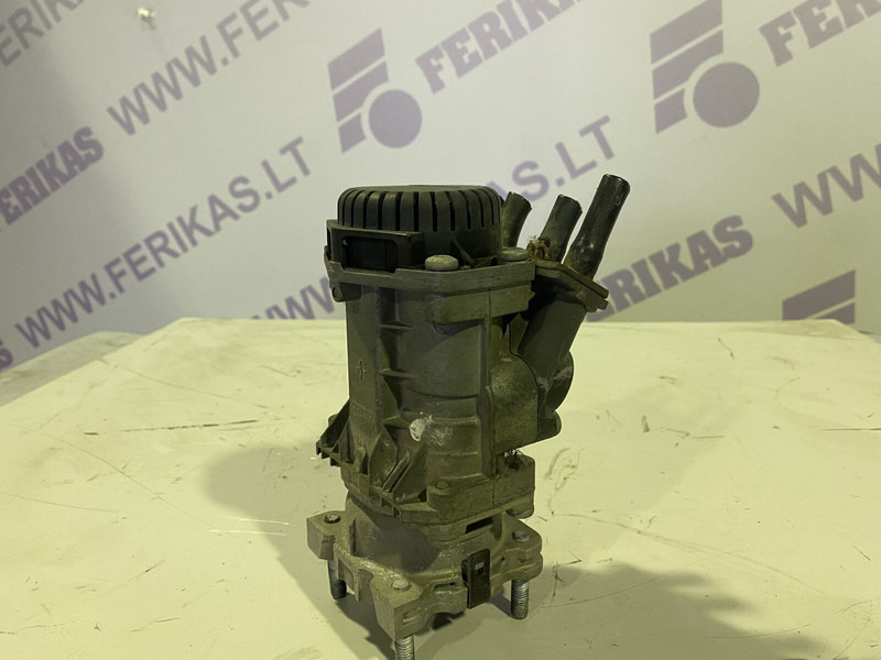 Renault brake valve - חלקי חילוף עבור משאית: תמונה 1 Renault brake valve - חלקי חילוף עבור משאית: תמונה 1
