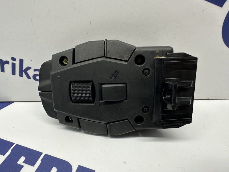 Renault radio switch - חלקי חילוף עבור משאית: תמונה 3 Renault radio switch - חלקי חילוף עבור משאית: תמונה 3