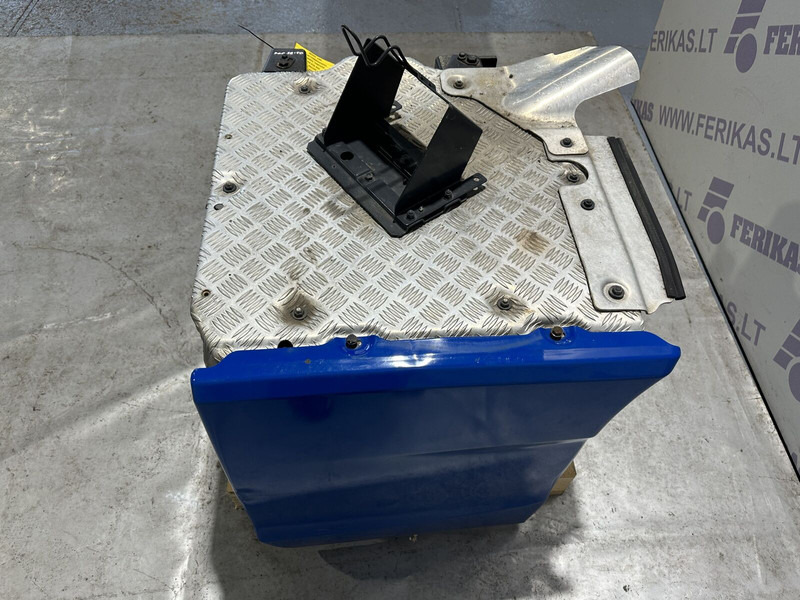 Scania R450 exhaust catalyst - ממיר קטליטי עבור משאית: תמונה 3 Scania R450 exhaust catalyst - ממיר קטליטי עבור משאית: תמונה 3