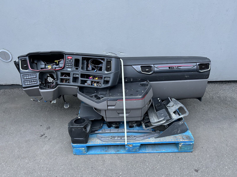 Scania complete dashboard - פגוש עבור משאית: תמונה 1 Scania complete dashboard - פגוש עבור משאית: תמונה 1