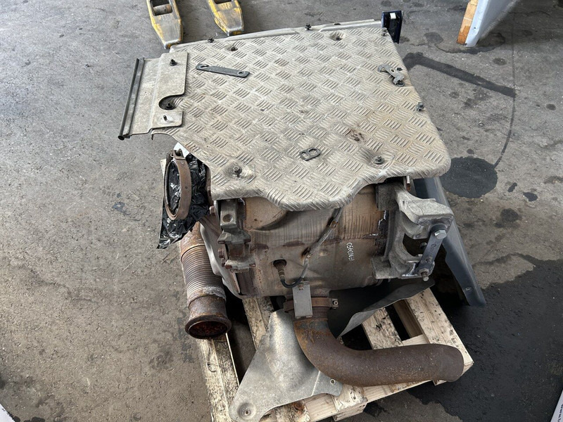 Scania exhaust catalyst - ממיר קטליטי עבור משאית: תמונה 3 Scania exhaust catalyst - ממיר קטליטי עבור משאית: תמונה 3