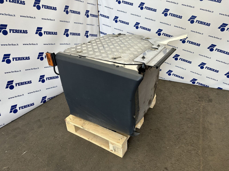 Scania exhaust catalyst - ממיר קטליטי עבור משאית: תמונה 1 Scania exhaust catalyst - ממיר קטליטי עבור משאית: תמונה 1