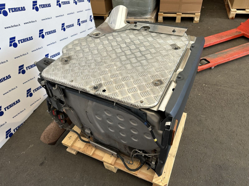 Scania exhaust catalyst - ממיר קטליטי עבור משאית: תמונה 5 Scania exhaust catalyst - ממיר קטליטי עבור משאית: תמונה 5