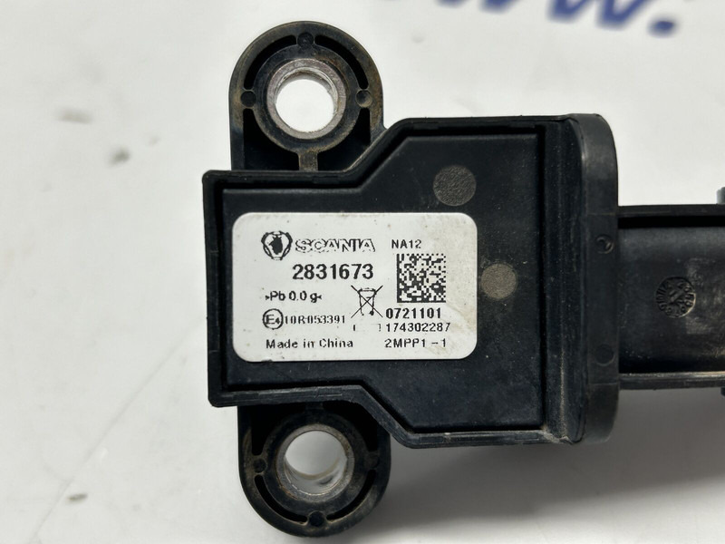 Scania pressure and temperature sensor - חיישן עבור משאית: תמונה 4 Scania pressure and temperature sensor - חיישן עבור משאית: תמונה 4